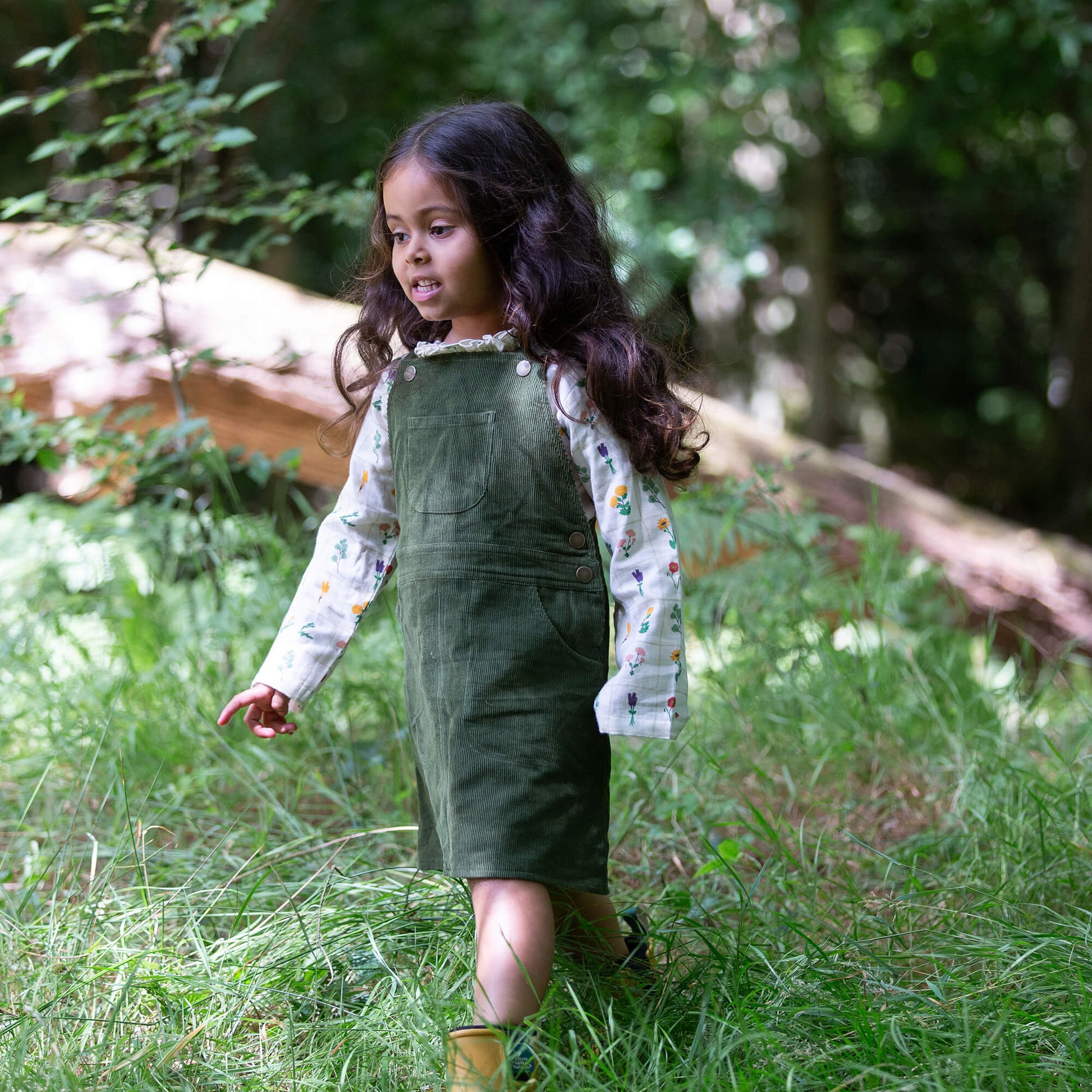 Chive Classic Reversible Pinafore Dress Green / 7-8y