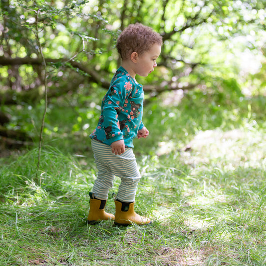 Winter Rabbits Organic T-Shirt & Jogger Playset Green / 4-5y