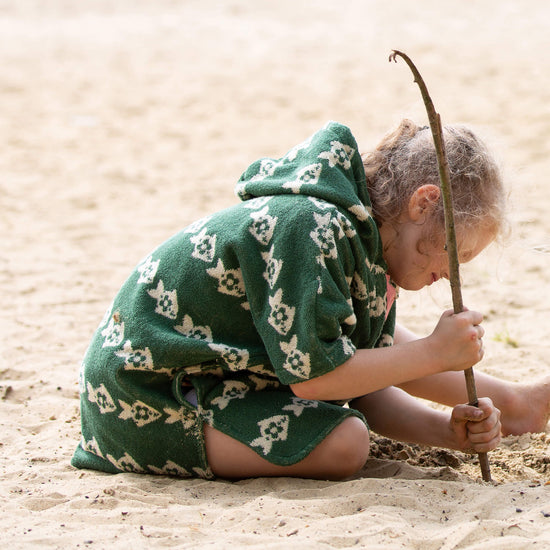Swimming Fish Kids Towel Poncho Green / 7-8y