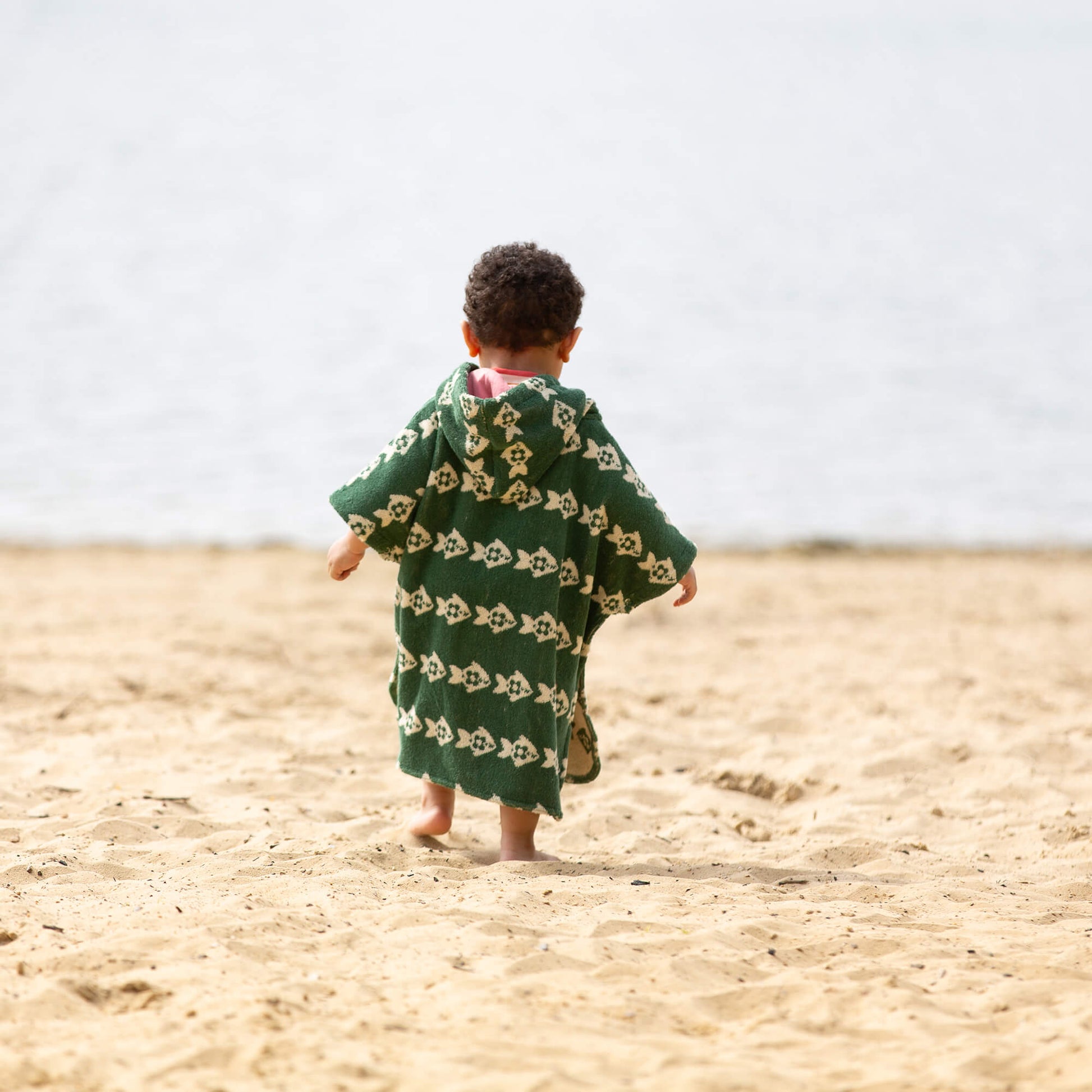 Swimming Fish Kids Towel Poncho Green / 7-8y