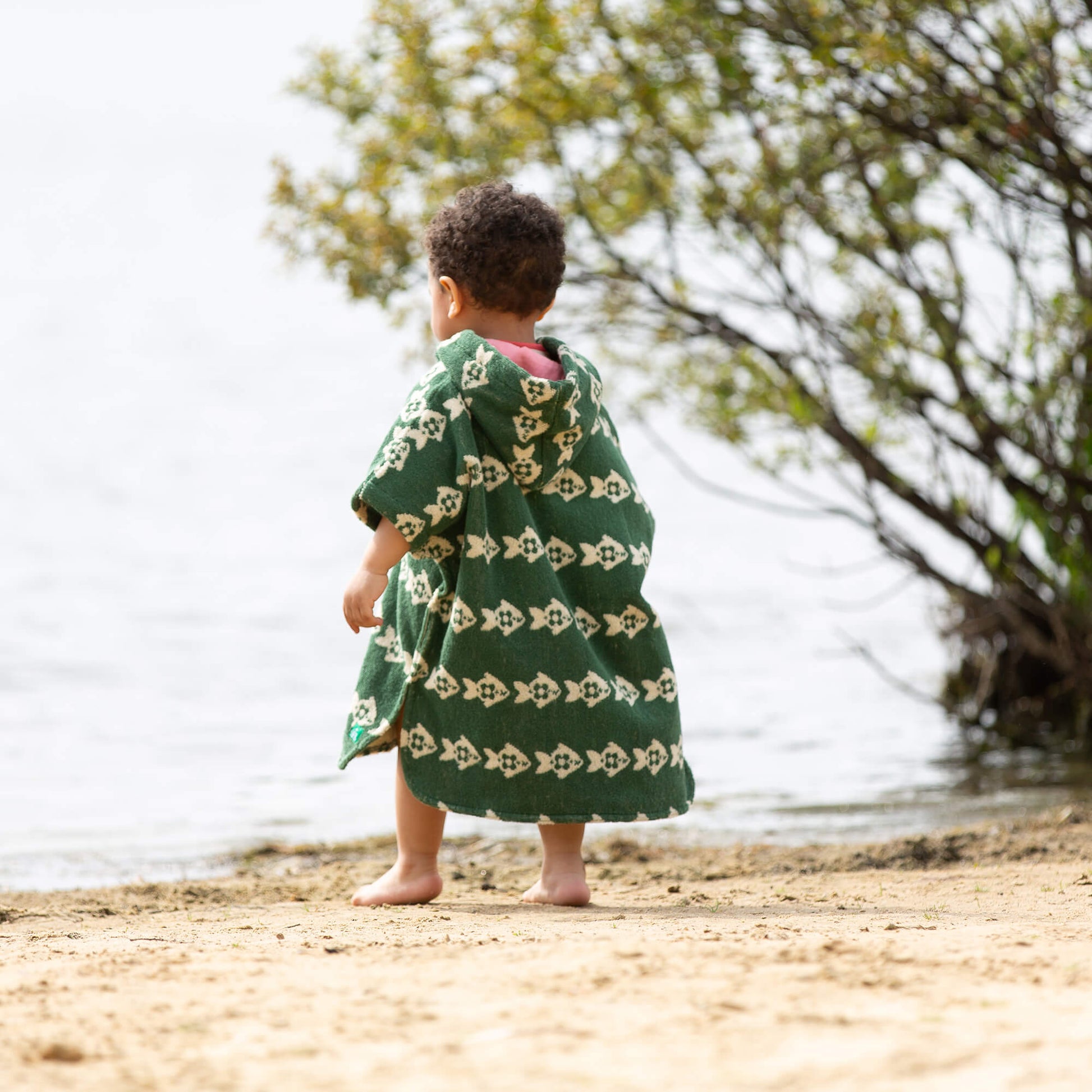 Swimming Fish Kids Towel Poncho Green / 7-8y