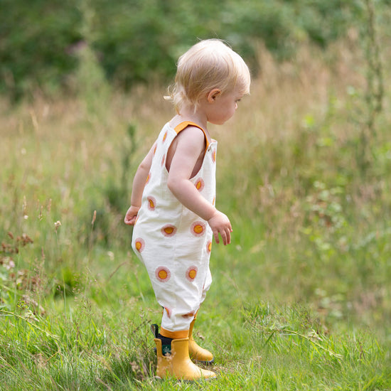 Summer Sun Storytime Dungaree Shorts Cream / 18-24m