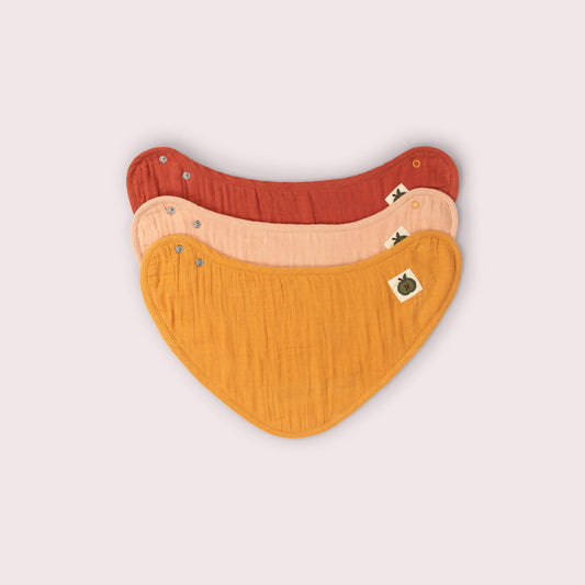 Coral Pink Organic Muslin Bib Set MULTI / one size