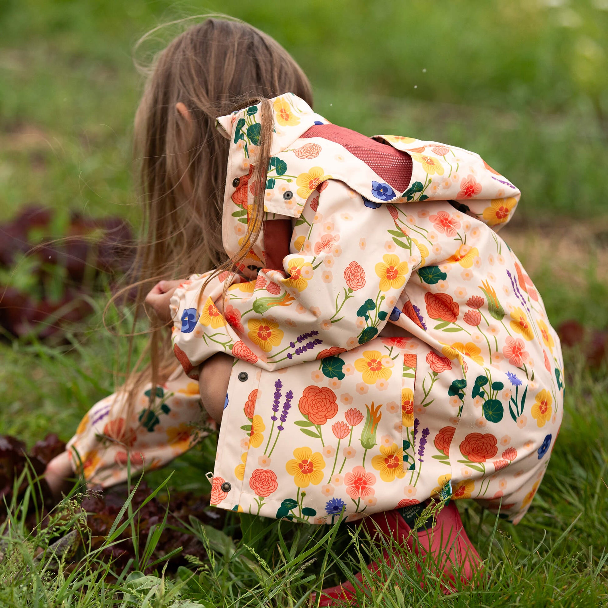 Flower Meadow Recycled Waterproof Raincoat MULTI / 7-8y