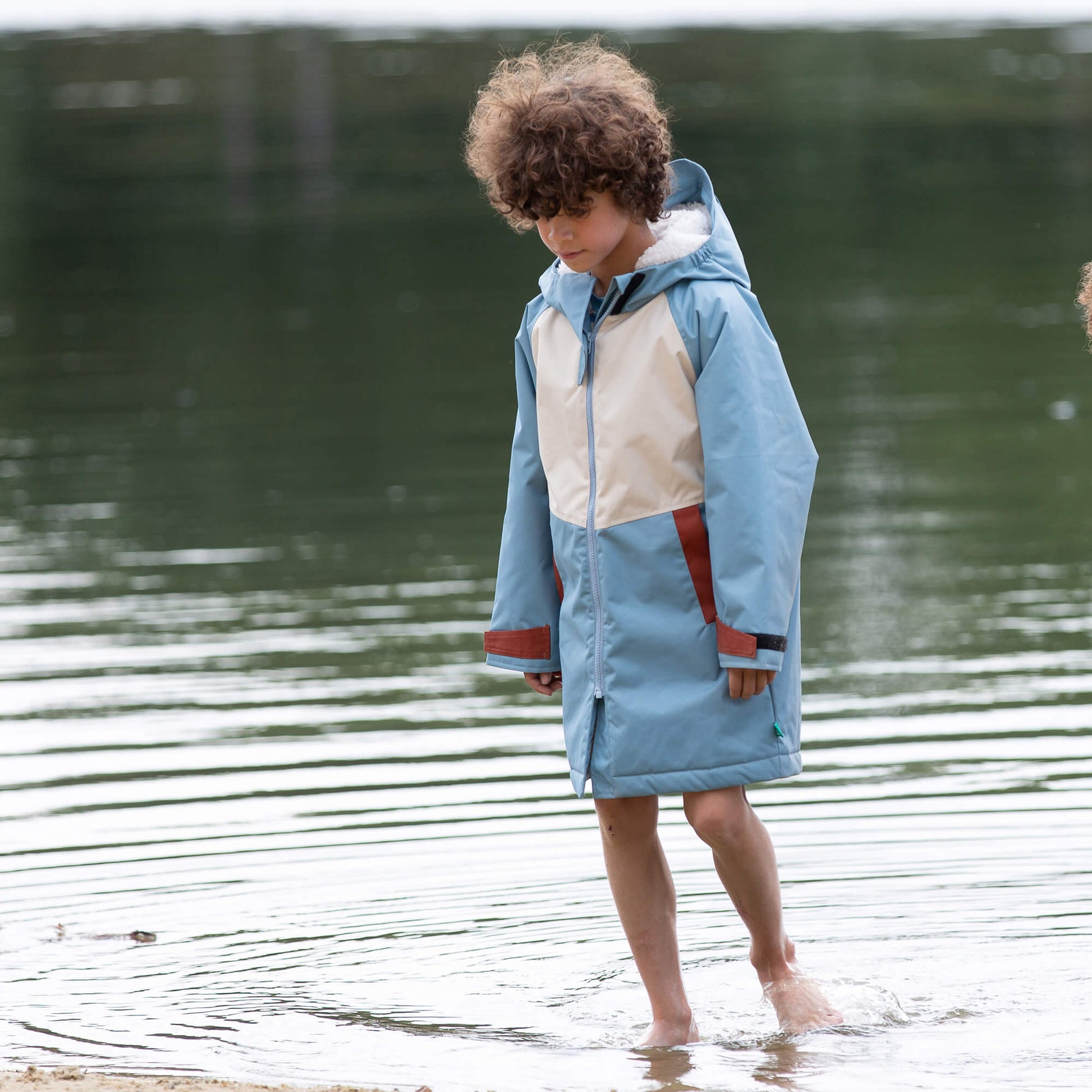 Hazy Blue Recycled Waterproof Robe Blue / 5-8y