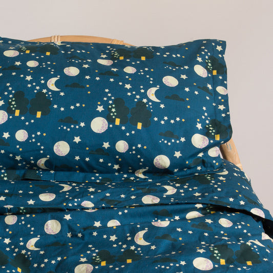 Moon & Stars Organic Duvet & Pillow Bed Set
